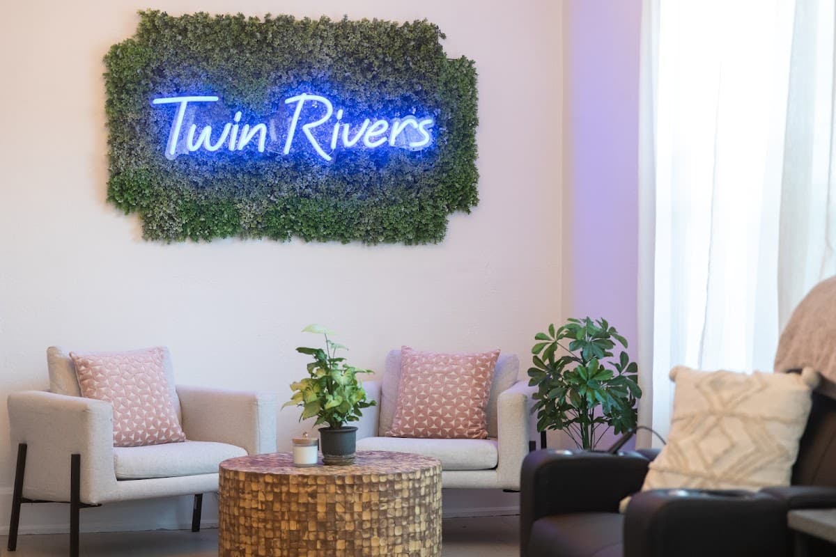 Twin Rivers IV & Wellness Lounge - Denver